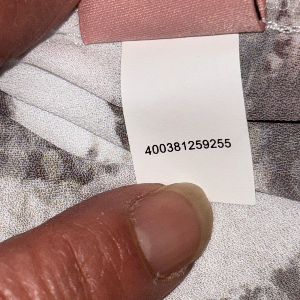 Juicy Couture white/Gray snake print rhinestone flowing front XL - Picture 13 of 16
